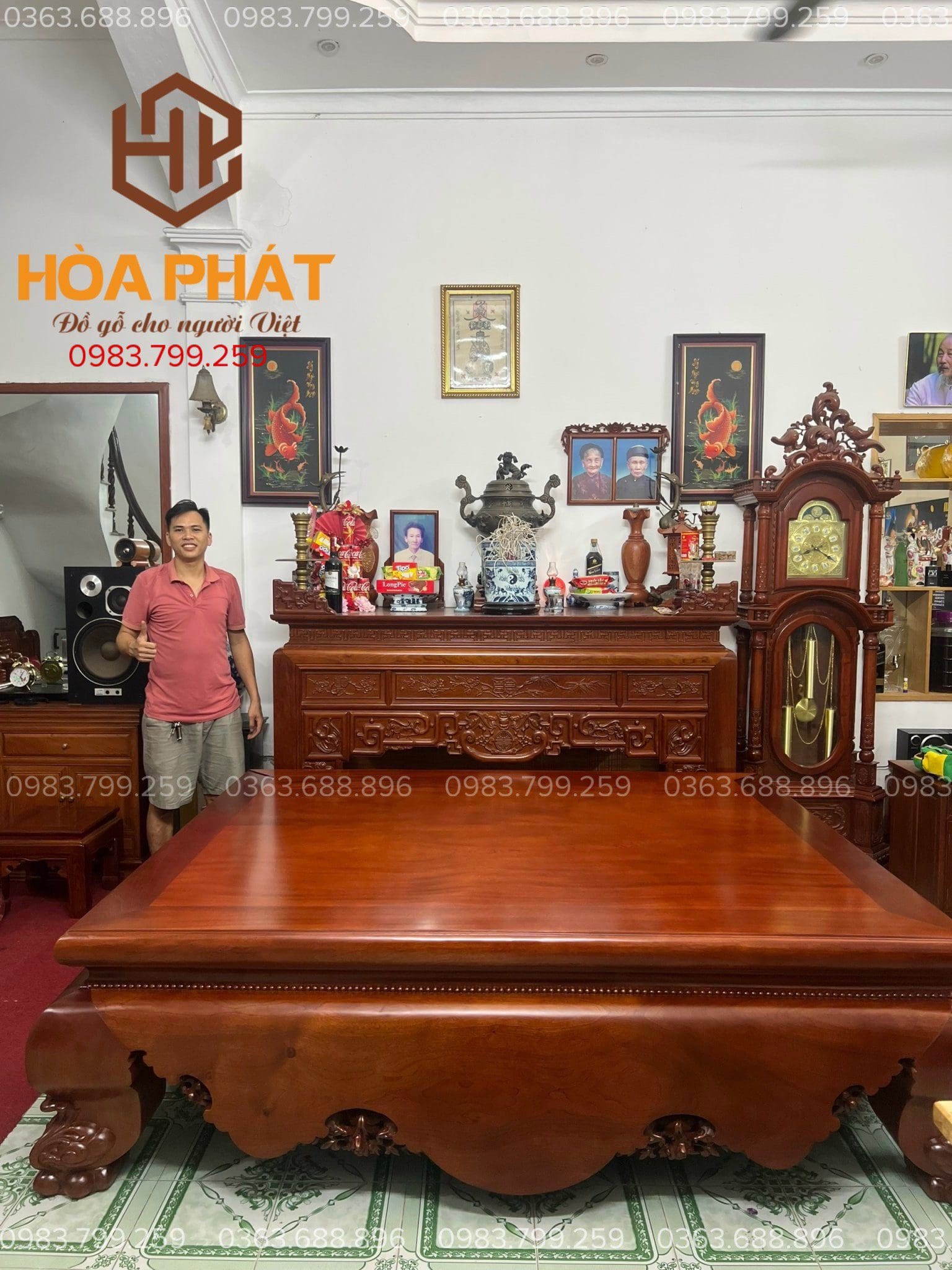 Đồng hồ cây tạo điểm nhấn cho không gian nội thất gỗ