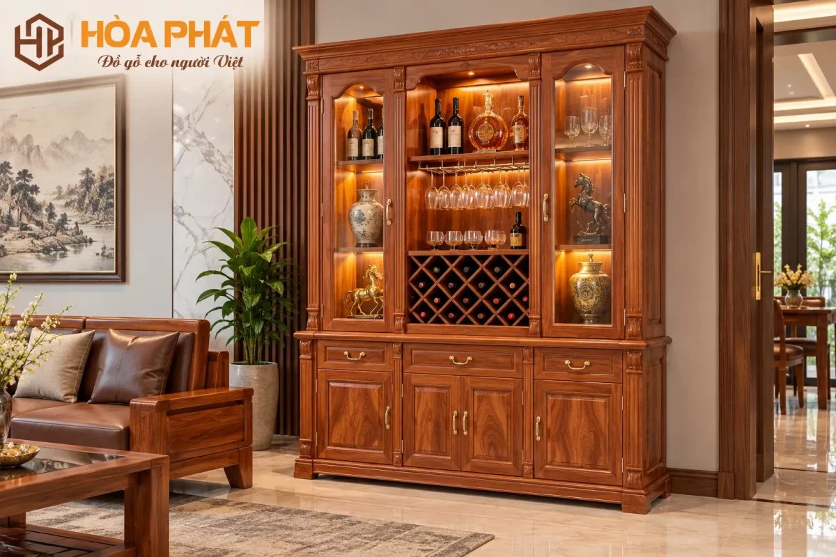 Tủ Rượu Gỗ Gõ Đỏ kết hợp hài hòa với nội thất gỗ tự nhiên trong phòng khách.