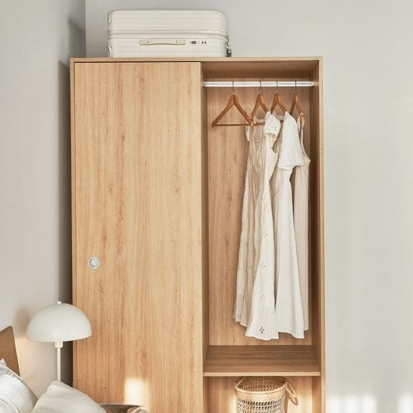 Bí quyết chọn tủ quần áo đẹp cho phòng ngủ sang trọng hiện đại kieu tu quan ao dep 11e8c51be2f2497fb052ee993043e5c7 grande