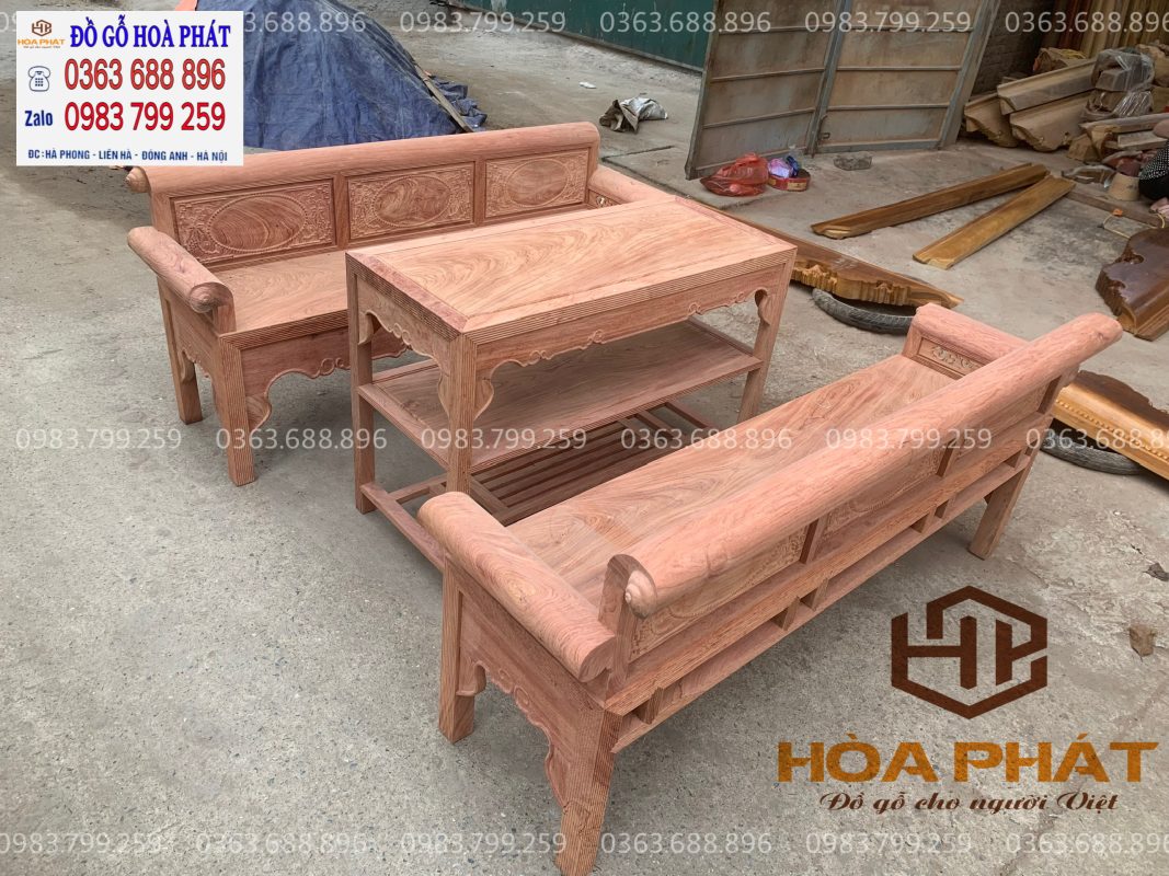 Các chi tiết chân ghế, mối nối và bề mặt hoàn thiện là những yếu tố cần kiểm tra khi lựa chọn trường kỷ gỗ.